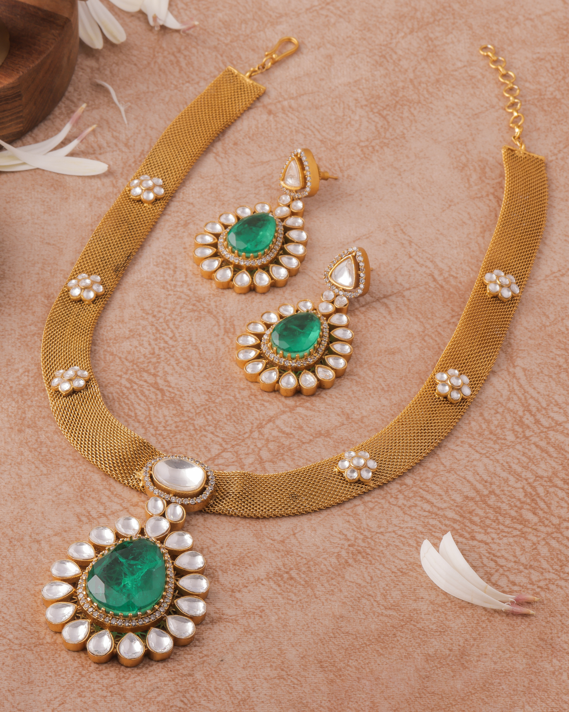 Emerald Drop with Gold Mesh Chain Necklace Set