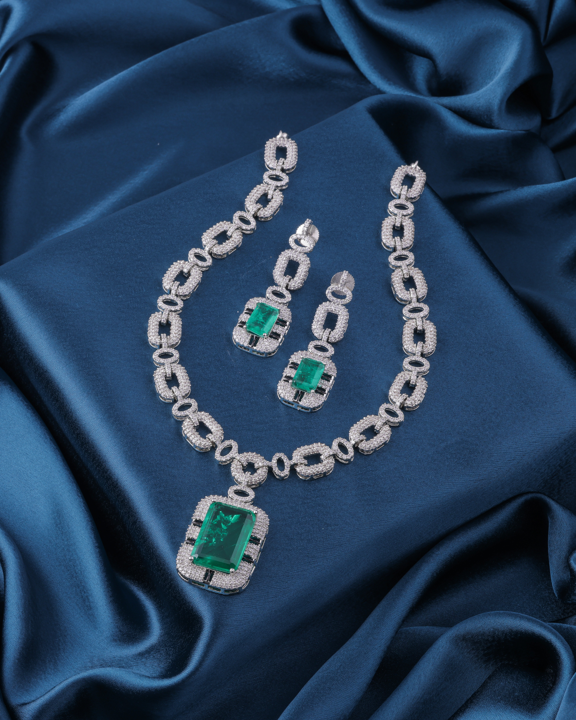 Emerald Doublet Rectangular Stone Necklace Set